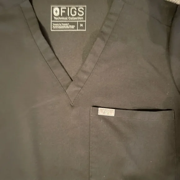 Figs scrub top - Picture 2 of 4